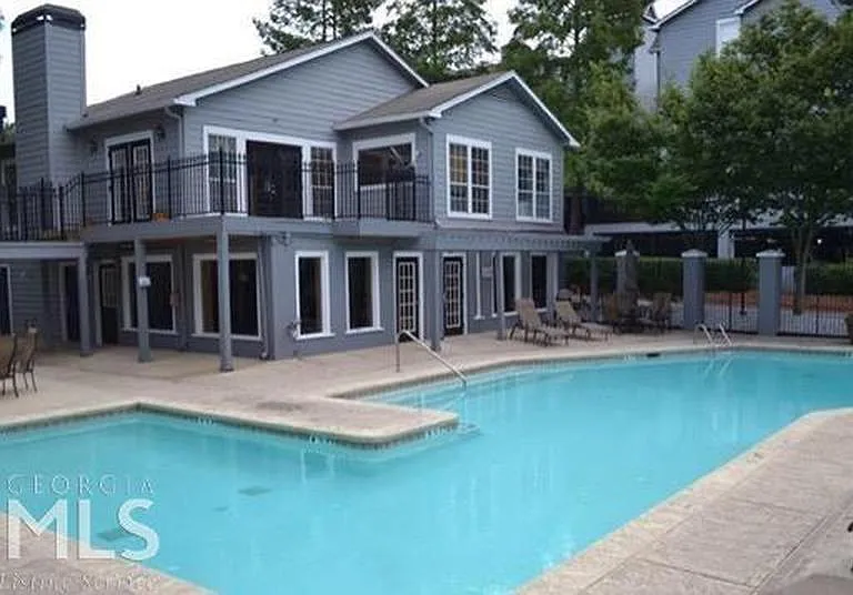 536 Granville Ct — Photo 21
