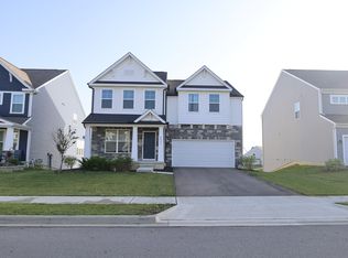 8951 Philmont Curve Dr, Blacklick, OH 43004