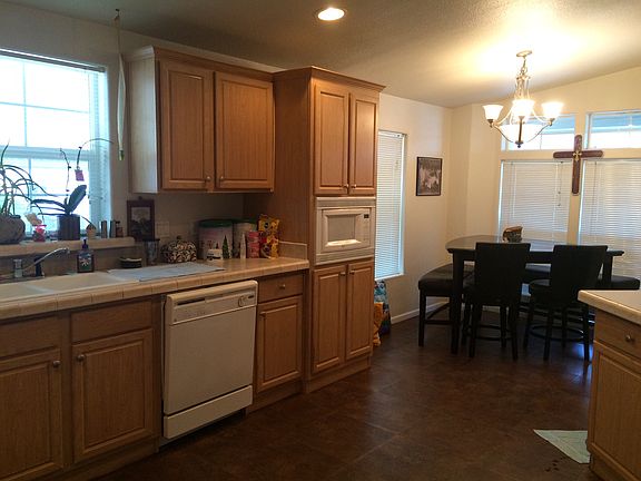 3rd image of 1150 N Kirby St Spc 124