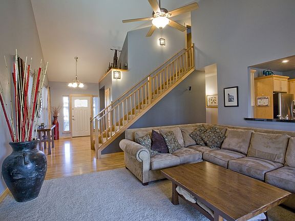 2nd image of 5633 Old Settler Dr
