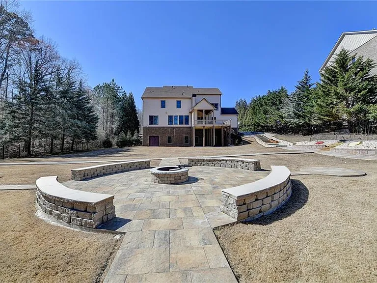 2230 Manor Creek Ct — Photo 49