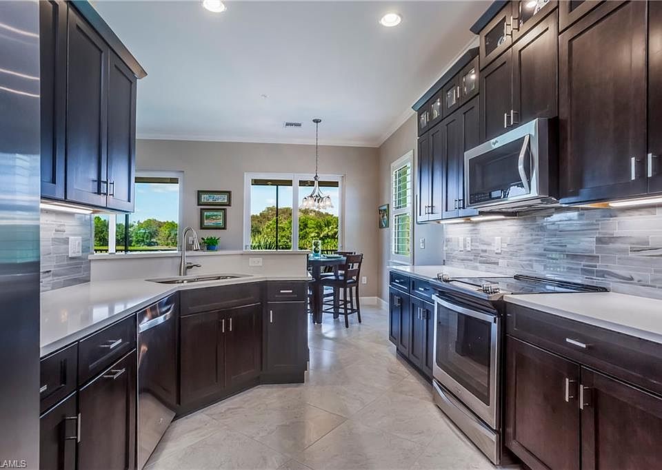 1st image of 10231 Glastonbury Cir #202