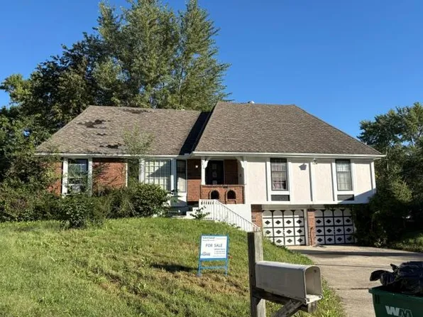 8816 E 81st St, Raytown, MO 64138