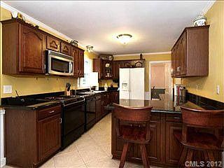 3rd image of 7448 Crowflock Ct
