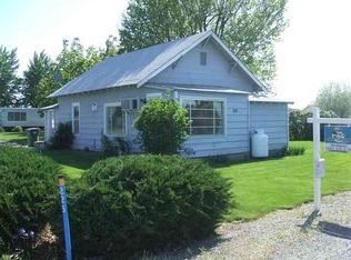 225 Maple St, Burbank, WA 99323