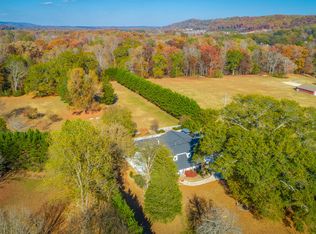 2911 Hamill Rd, Hixson, TN 37343
