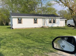 403 N 1st St, Sheldon, IL 60966