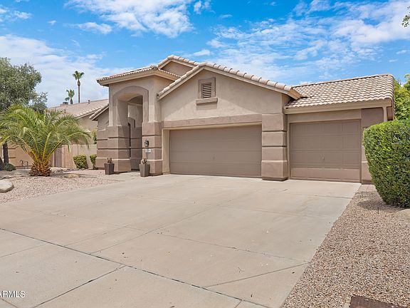 2nd image of 3698 E SAN REMO Avenue
