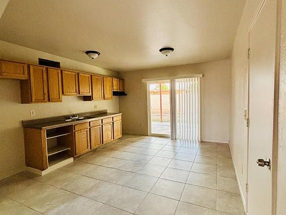 3rd image of 2312 E Highland Dr