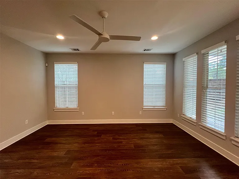 6515 Davis Ln #10 — Photo 3