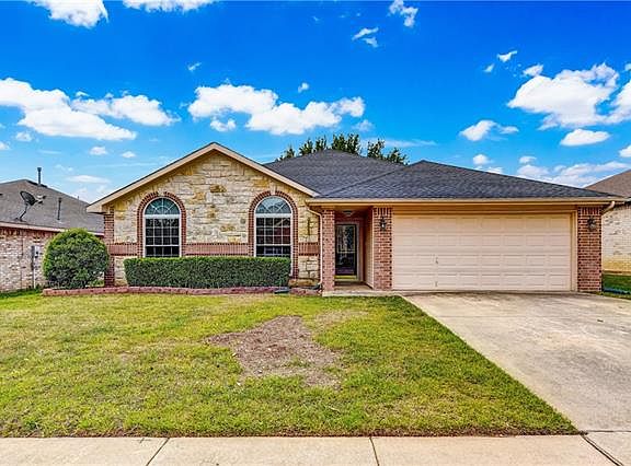 2nd image of 1073 Hillwood Dr