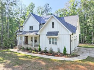 8211 Glynmorgan Way, Chapel Hill, NC 27516
