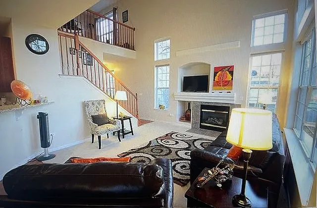 382 Vaughn Cir — Photo 4