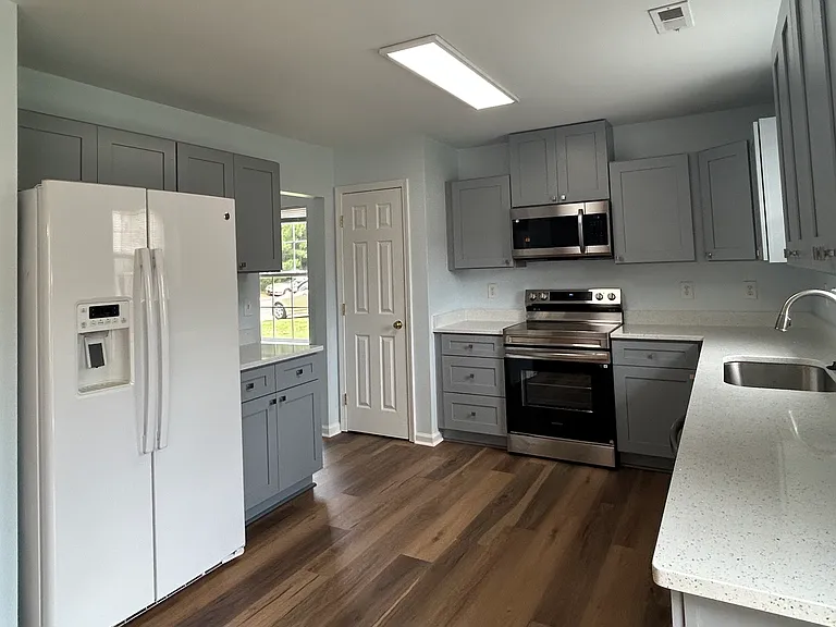 4010 Taylor Oaks Dr — Photo 9
