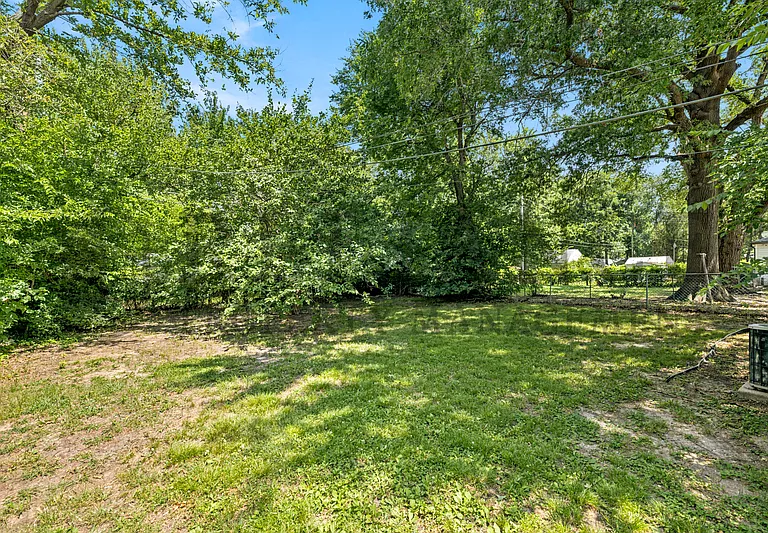 1126 S Silverdale Ct — Photo 5