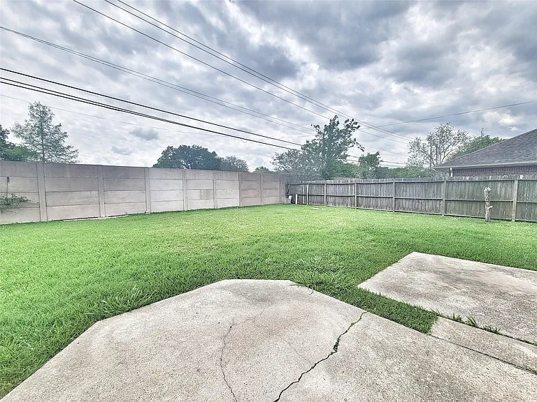 2715 Sailors Moon Dr — Photo 22