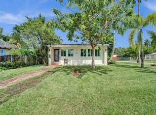 1607 Moffett St, Hollywood, FL 33020