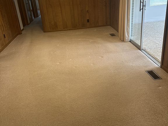 5th image of 425 Sherwood Dr