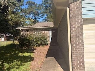 3rd image of 105 New Ct