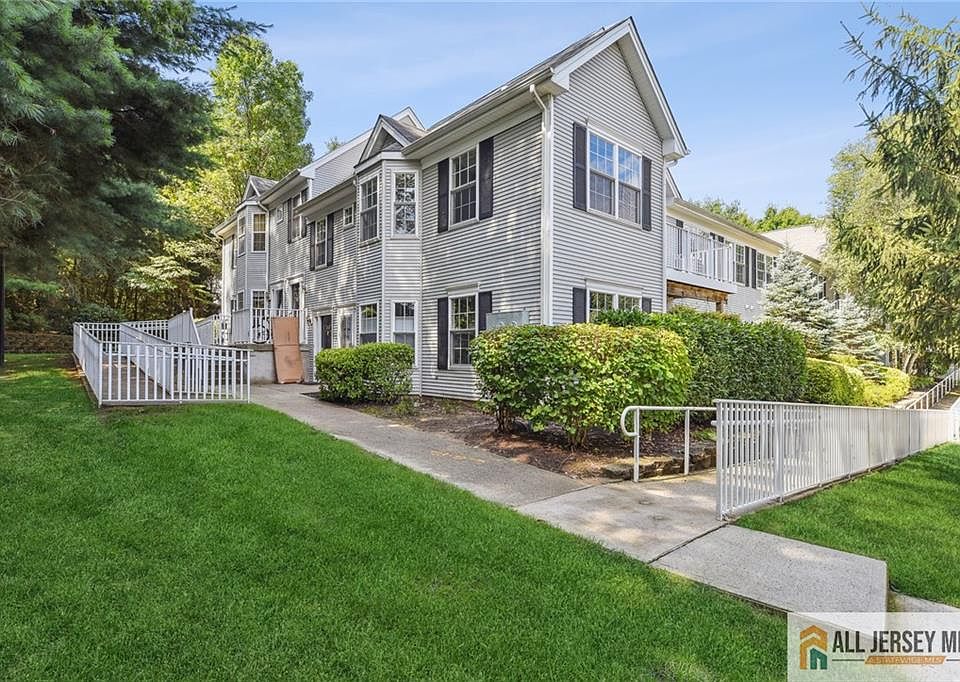 1st image of 2602 Cypress Ln