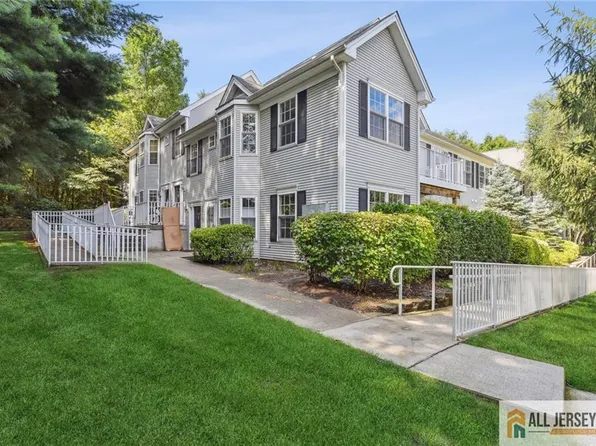 2602 Cypress Ln, East Brunswick, NJ 08816