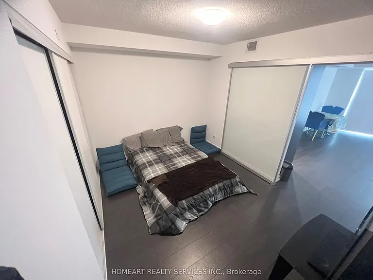219 Dundas St E #801 — Photo 17