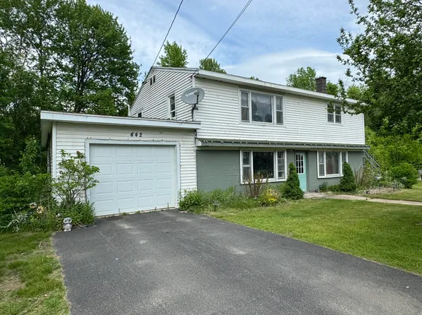 442 Rugar St, Plattsburgh, NY 12901