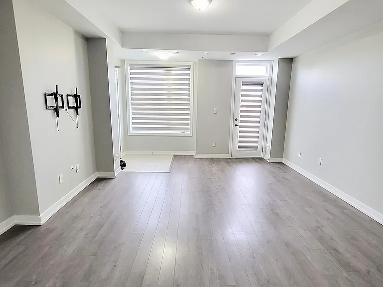1555 Kingston Rd #204 — Photo 5