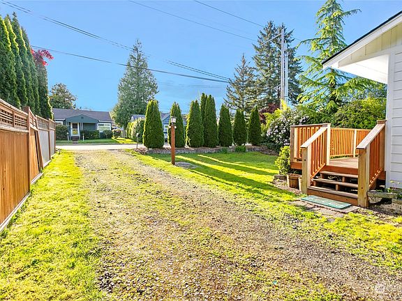 5th image of 1145 Sidney Ave
