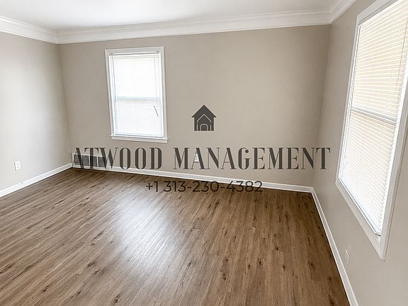 3rd image of 19440 Rutherford St
