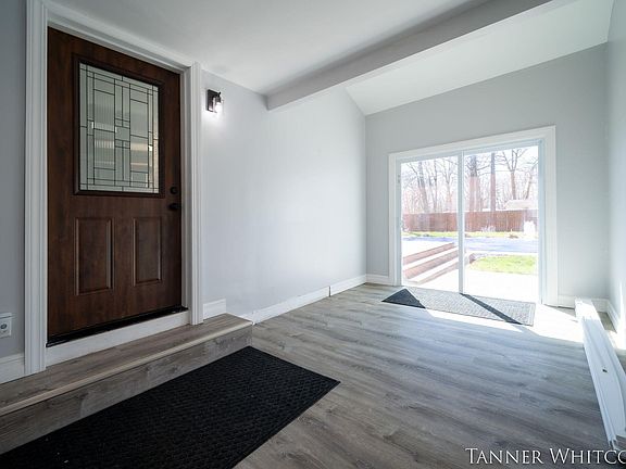 3rd image of 14465 Angelus Cir
