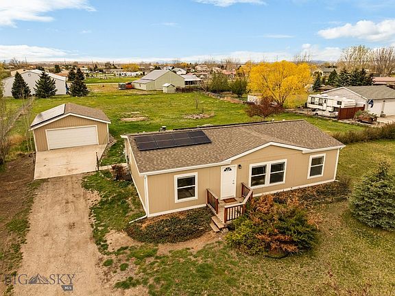 2nd image of 205 Tracy Ann Dr