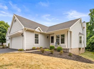 1331 Wellington Dr, Victor, NY