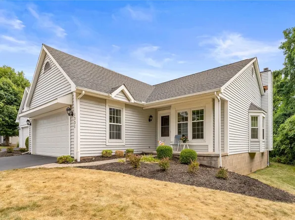 1331 Wellington Dr, Victor, NY 14564