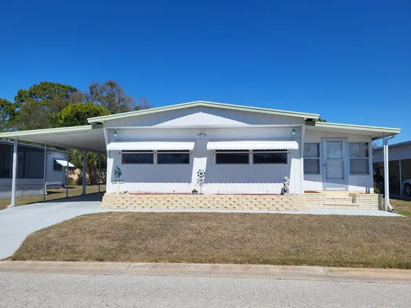 2215 Fremont Dr, Sarasota, FL 34238