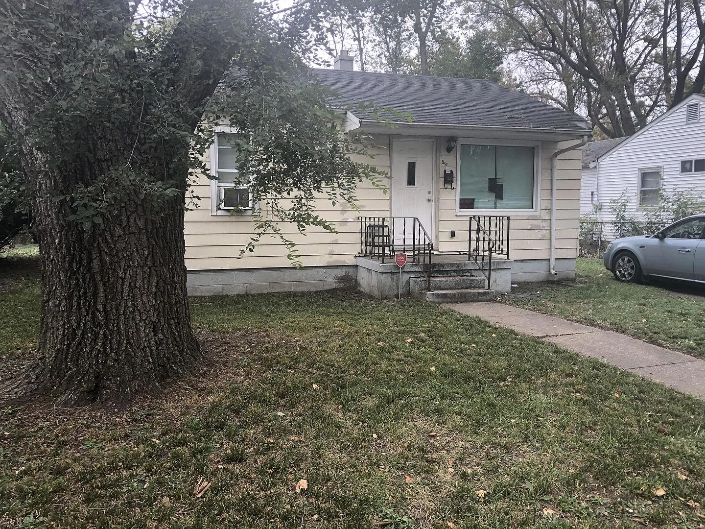 904 N Gregory St photo 1