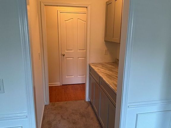 5th image of 223 Heritage Hills Dr