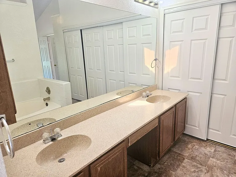 3104 Morning Meadow Ln — Photo 11