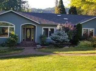 391 W Savage Creek Rd, Grants Pass, OR 97527