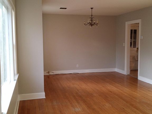 Living room / Dining room combo