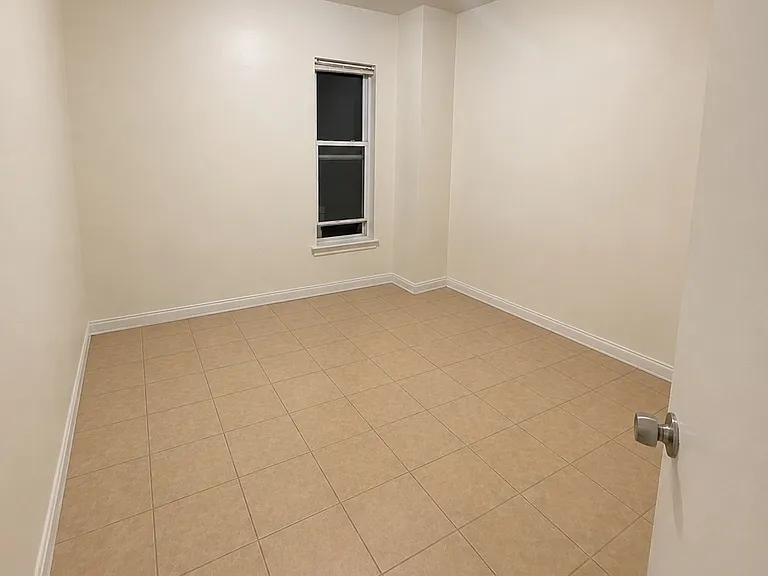 116 Bay 50 St #2 — Photo 5