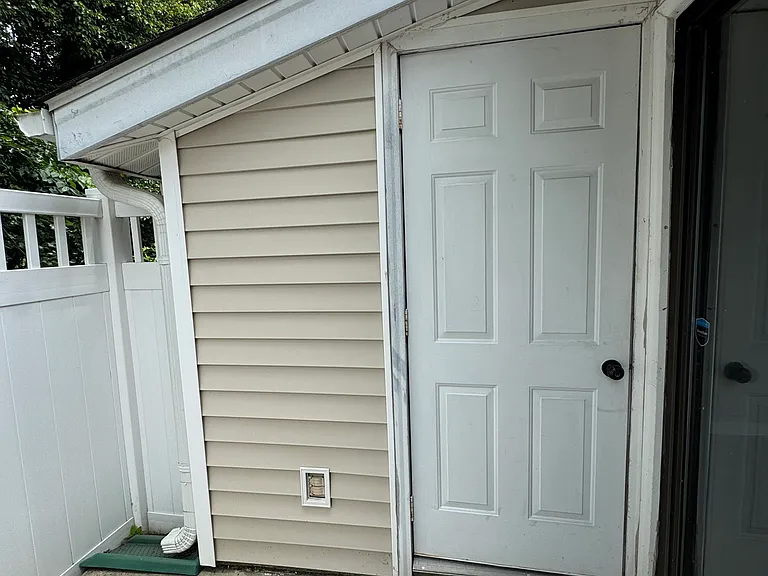 7801 Renaissance Ct — Photo 29