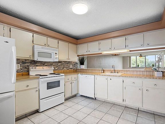 5th image of 8040 Hampton Blvd APT 301