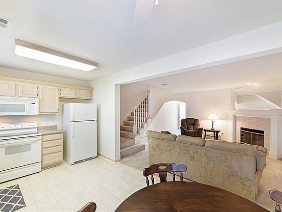 5th image of 5843 NW Plantation Ln