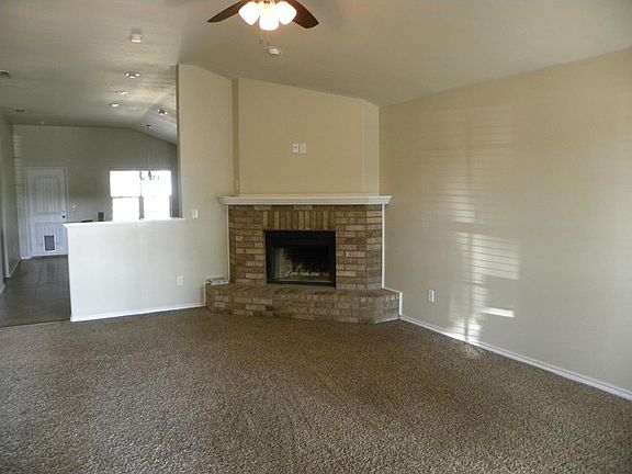 2nd image of 1011 Clemente Ct