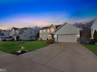 7 High Woods Ave, Sicklerville, NJ 08081