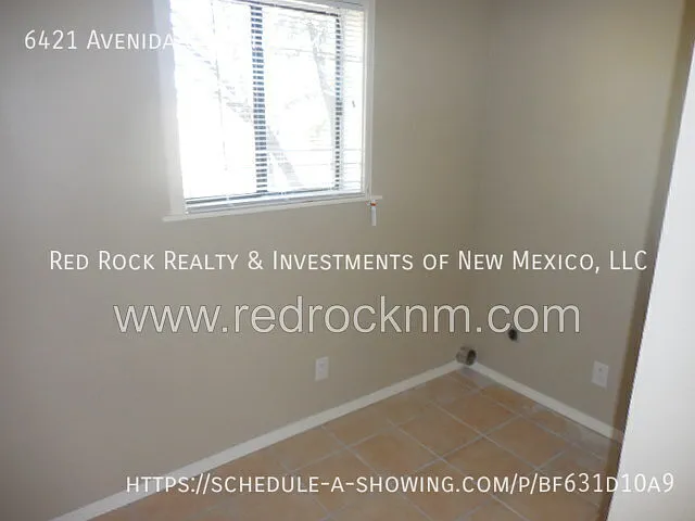 6421 Avenida Christina — Photo 10