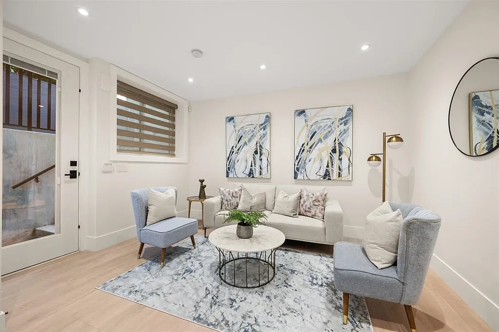 2 bed, 750 sqft, $2,700 — Photo 4