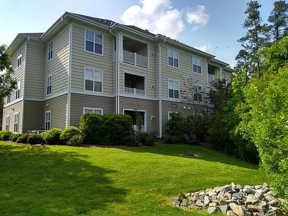 3rd image of 1011-1024 Arborgate Cir #24
