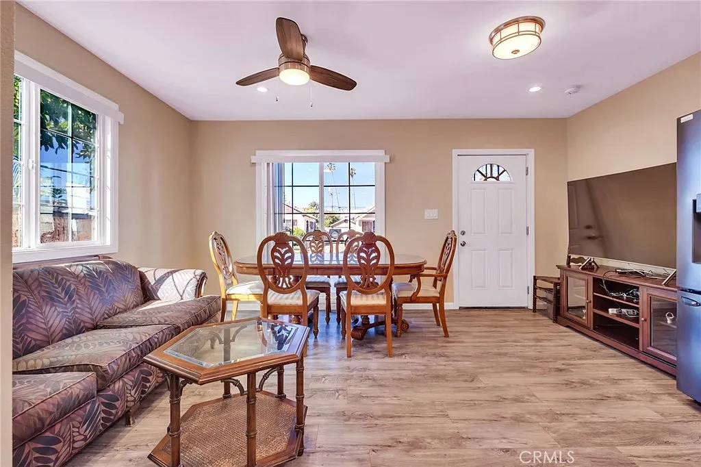 2 bed, 650 sqft, $2,850 — Photo 4